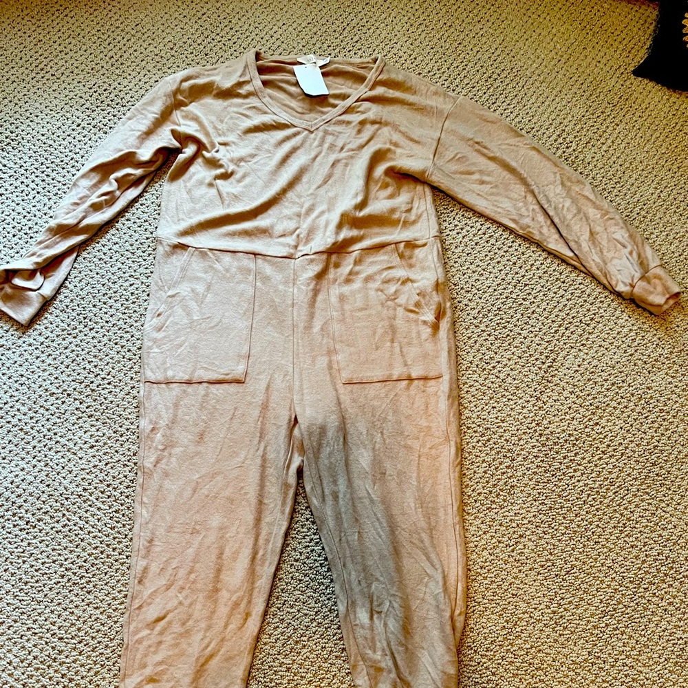 Soft and warm one piece lounger NWT